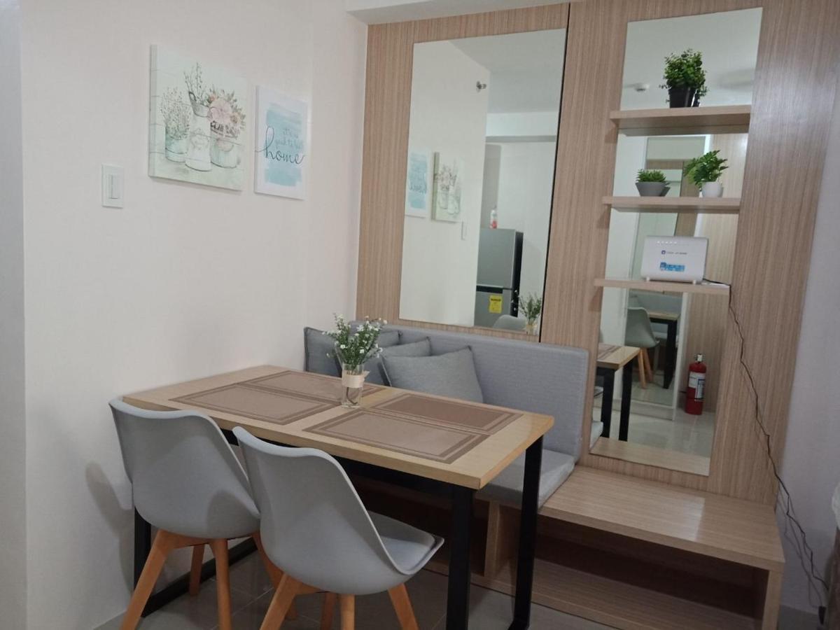 Cozy 1233 The Persimmon Studio Near Sm And Ayala Cebu Extérieur photo