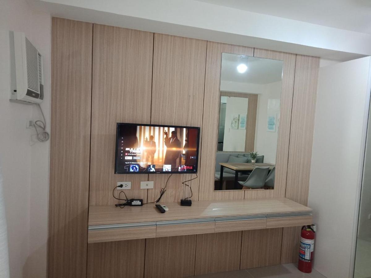 Cozy 1233 The Persimmon Studio Near Sm And Ayala Cebu Extérieur photo
