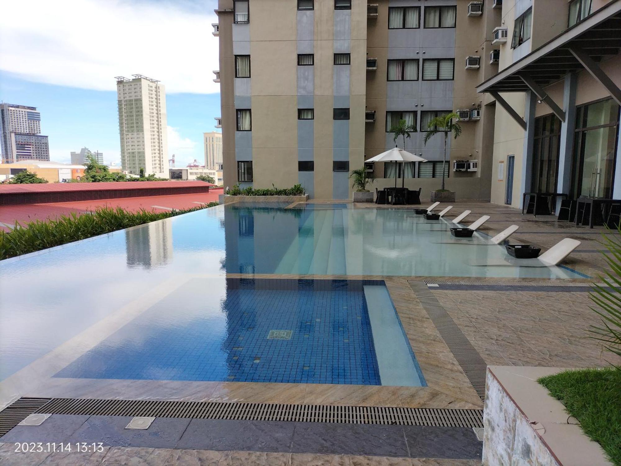 Cozy 1233 The Persimmon Studio Near Sm And Ayala Cebu Extérieur photo